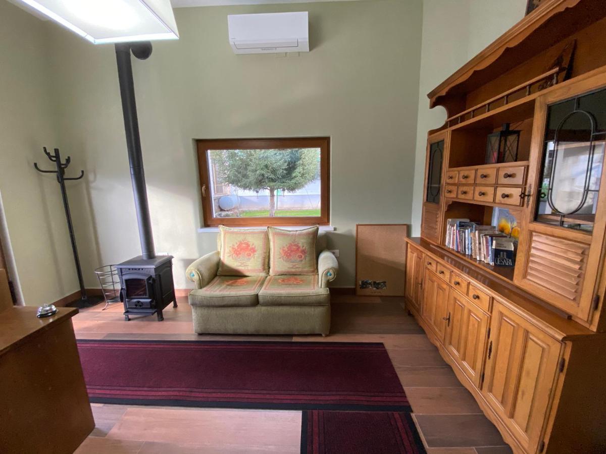 Guesthouse Tershana Peshkopi Екстер'єр фото