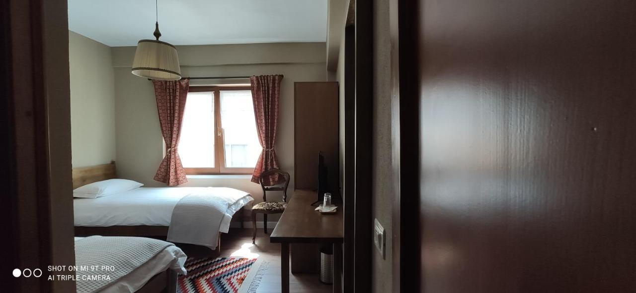 Guesthouse Tershana Peshkopi Екстер'єр фото